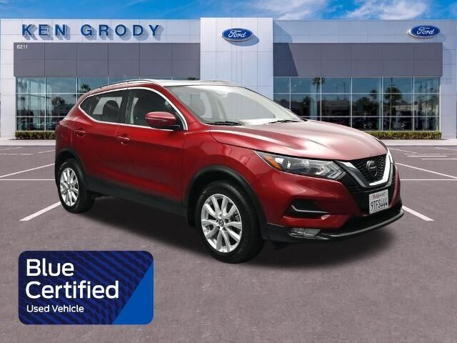 2022 Nissan Rogue Sport SV