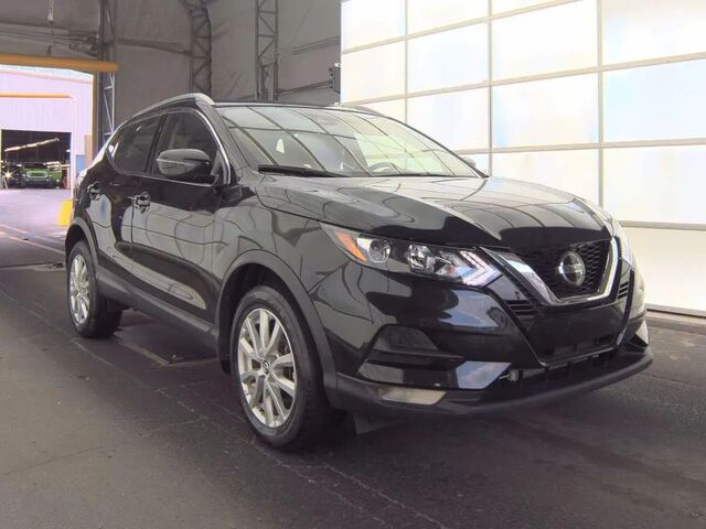 2022 Nissan Rogue Sport SV