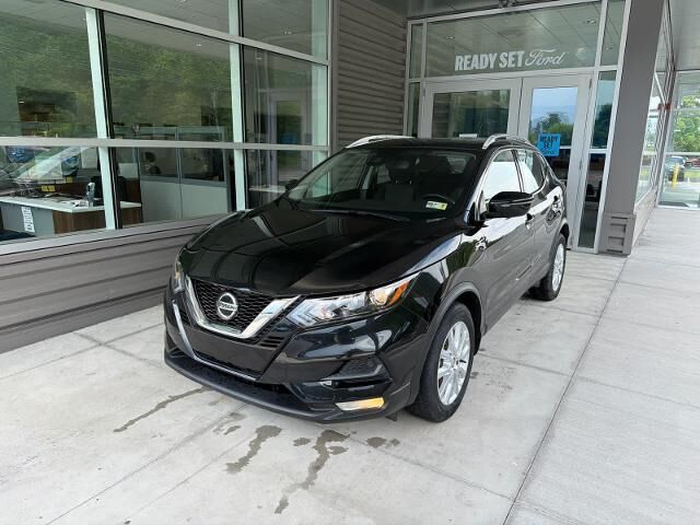 2021 Nissan Rogue Sport SV