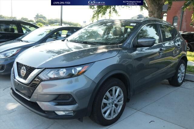 2022 Nissan Rogue Sport SV