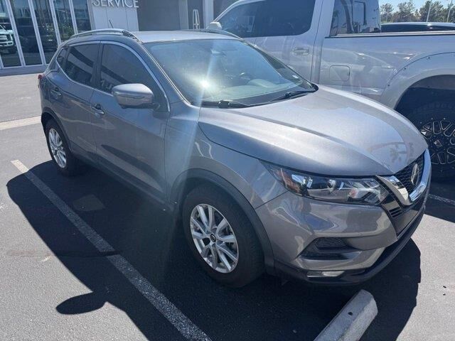2022 Nissan Rogue Sport SV — photo 1 of 4