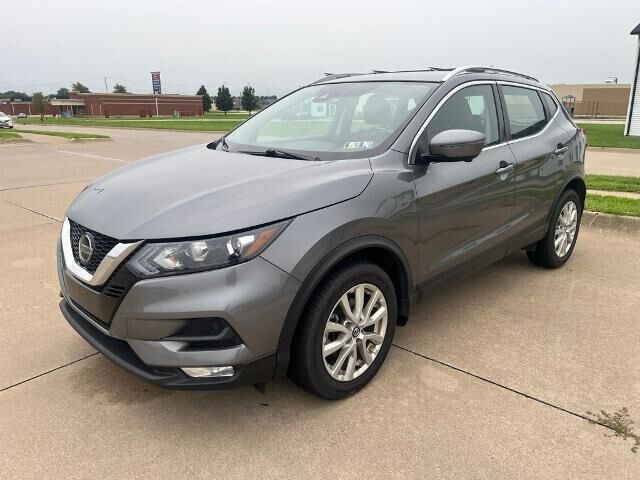 2022 Nissan Rogue Sport SV