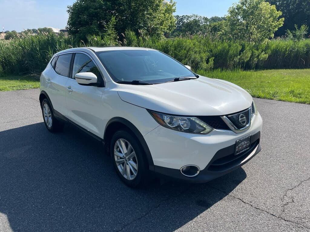2018 Nissan Rogue Sport S — photo 1 of 1