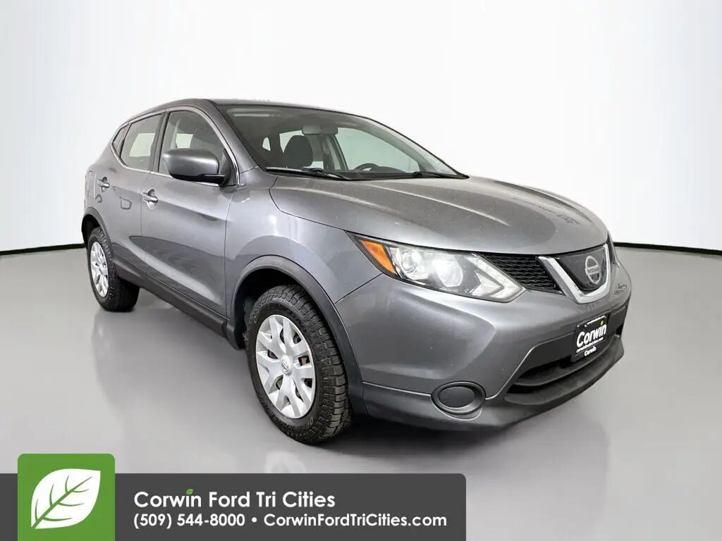 2019 Nissan Rogue Sport S — photo 1 of 26
