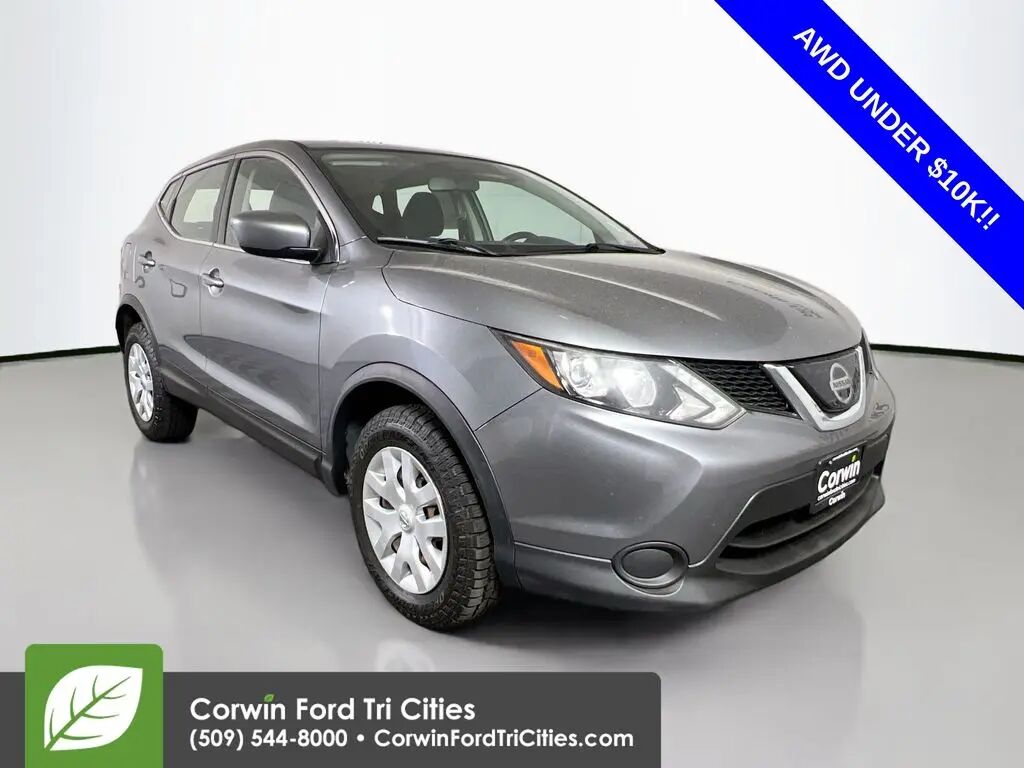 2019 Nissan Rogue Sport S — photo 1 of 13