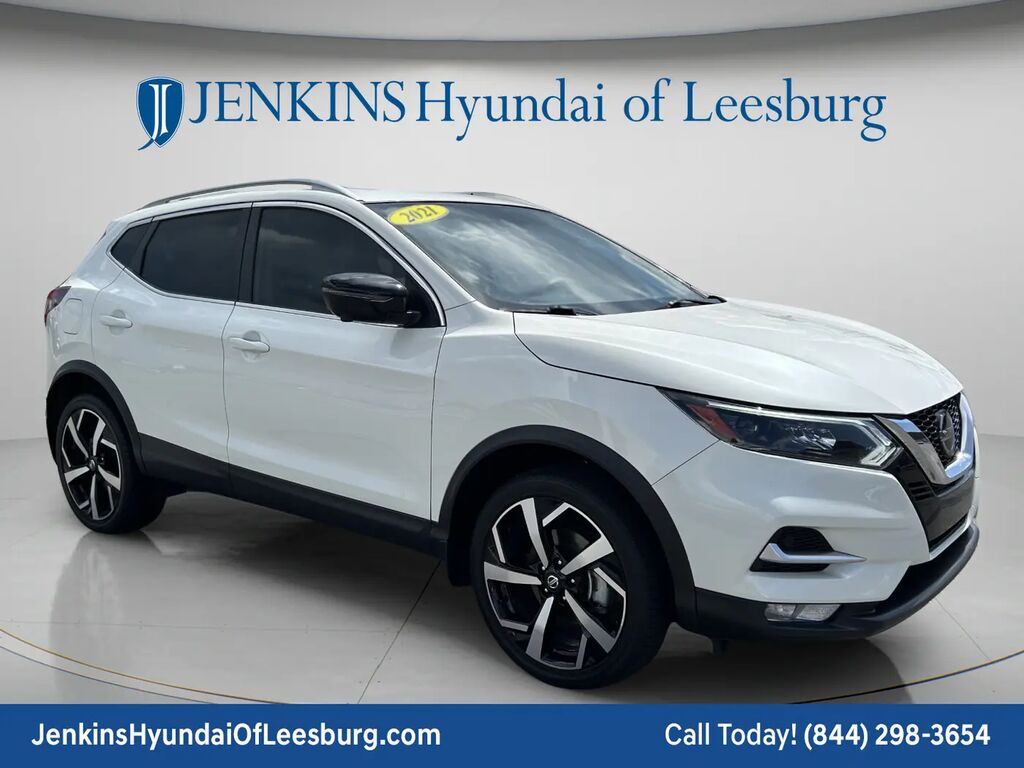2021 Nissan Rogue Sport SL — photo 1 of 13