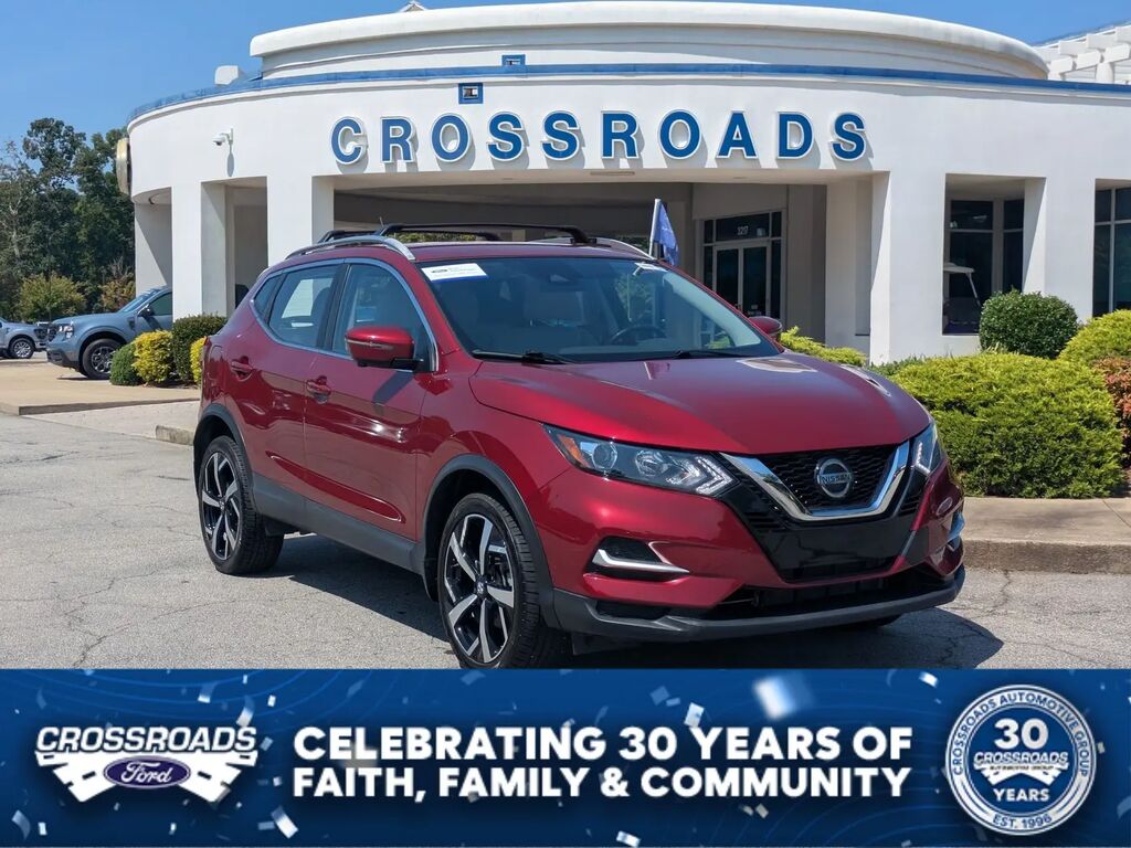 2021 Nissan Rogue Sport SL — photo 1 of 13
