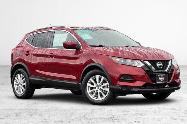 2020 Nissan Rogue Sport S — photo 1 of 13