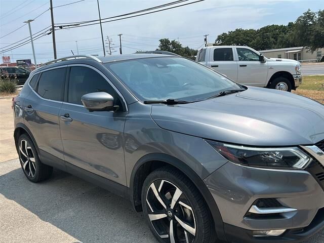2021 Nissan Rogue Sport SL — photo 1 of 13