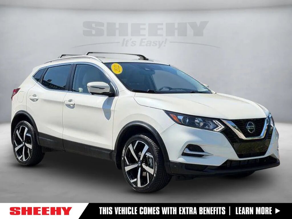 2022 Nissan Rogue Sport SL — photo 1 of 13