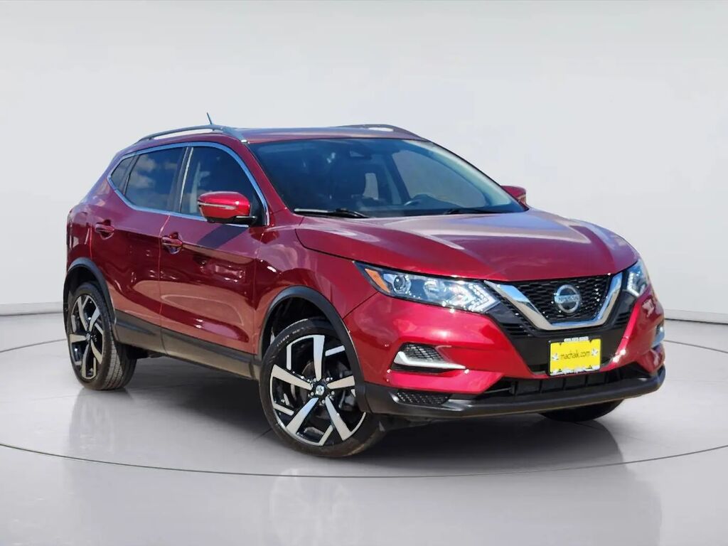 2022 Nissan Rogue Sport SL — photo 1 of 13
