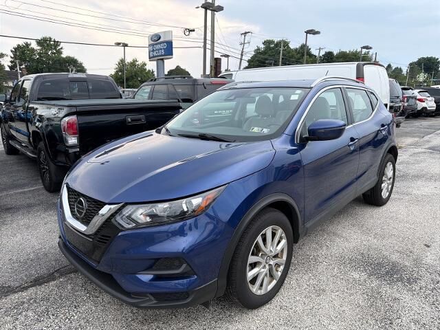 2020 Nissan Rogue Sport S — photo 1 of 13