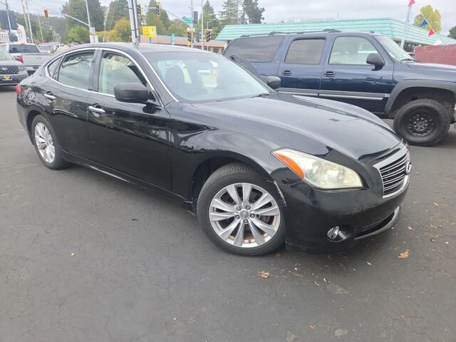 2011 INFINITI M37 Base