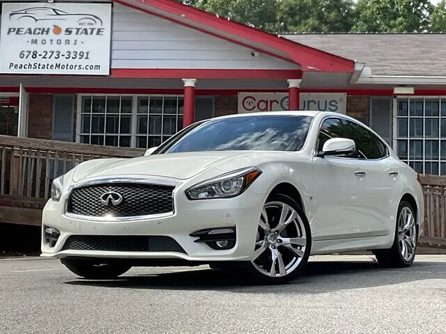 2016 INFINITI Q70 3.7