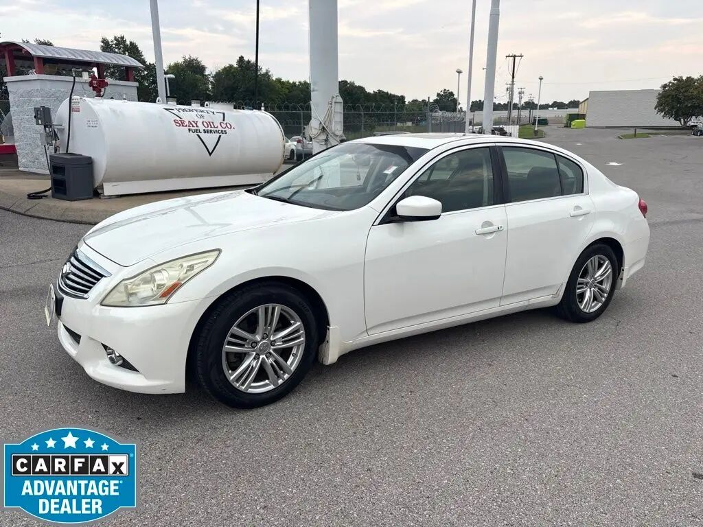 2013 INFINITI G37 Sedan Journey — photo 1 of 2