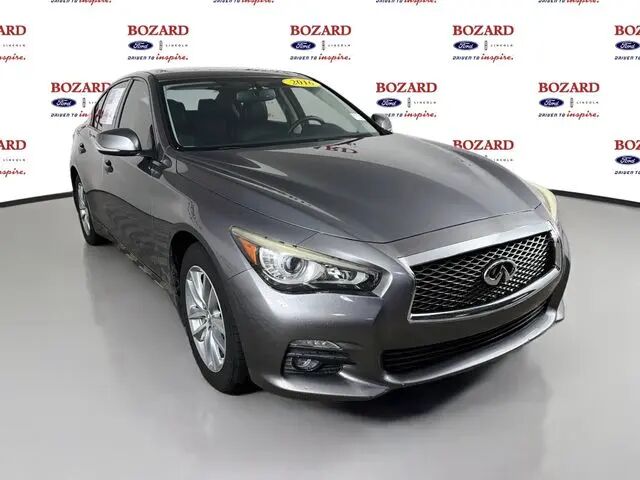 2016 INFINITI Q50 2.0T Premium — photo 1 of 12