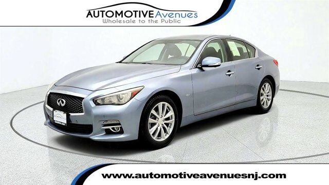 2017 INFINITI Q50 2.0t Premium — photo 1 of 13