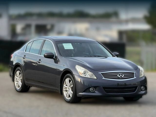 2011 INFINITI G25 Sedan x