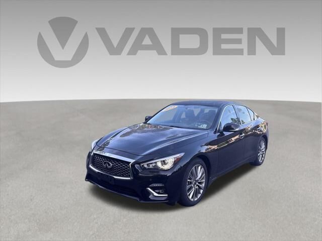 2023 INFINITI Q50 Luxe — photo 1 of 13