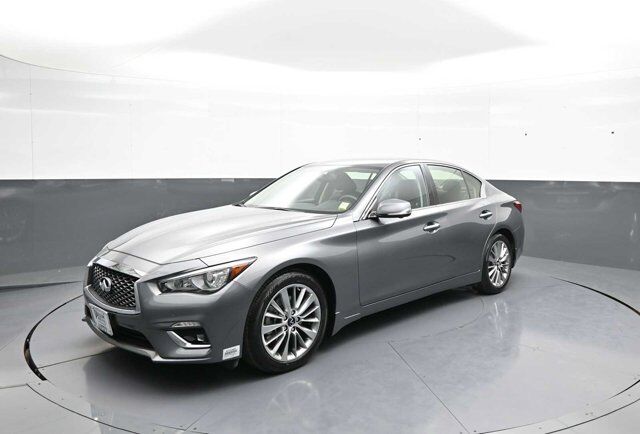 2023 INFINITI Q50 LUXE