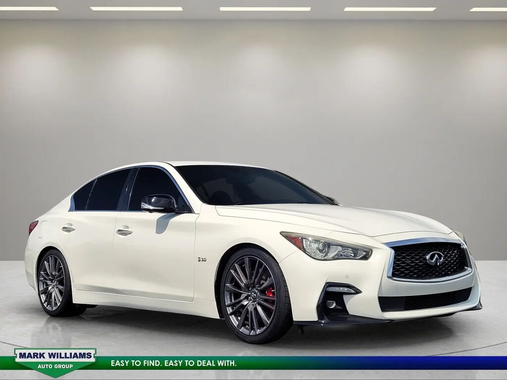 2018 INFINITI Q50 Red Sport 400 — photo 1 of 11