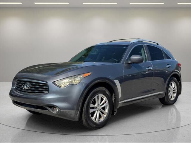 2010 INFINITI FX35 Base