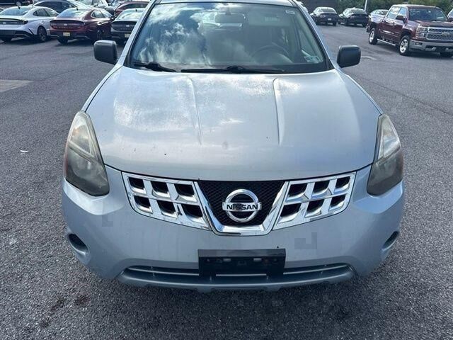 2015 Nissan Rogue Select S — photo 1 of 1