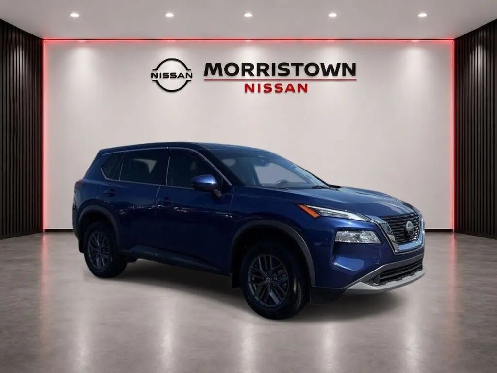 2021 Nissan Rogue SV — photo 1 of 1