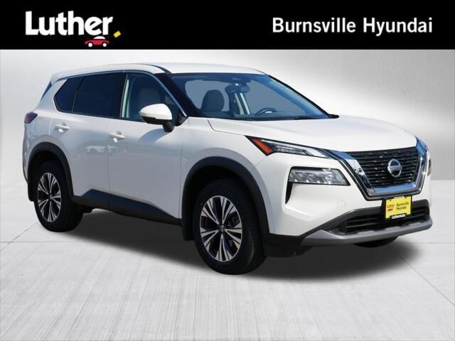 2021 Nissan Rogue SV — photo 1 of 13