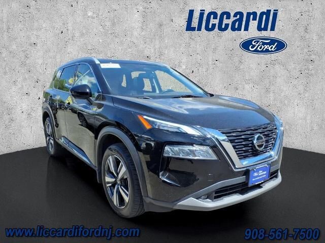 2021 Nissan Rogue SL — photo 1 of 4