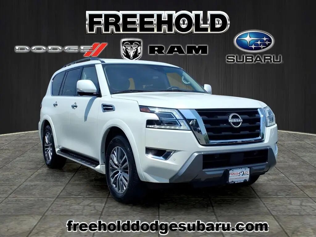 2023 Nissan Armada SL — photo 1 of 13