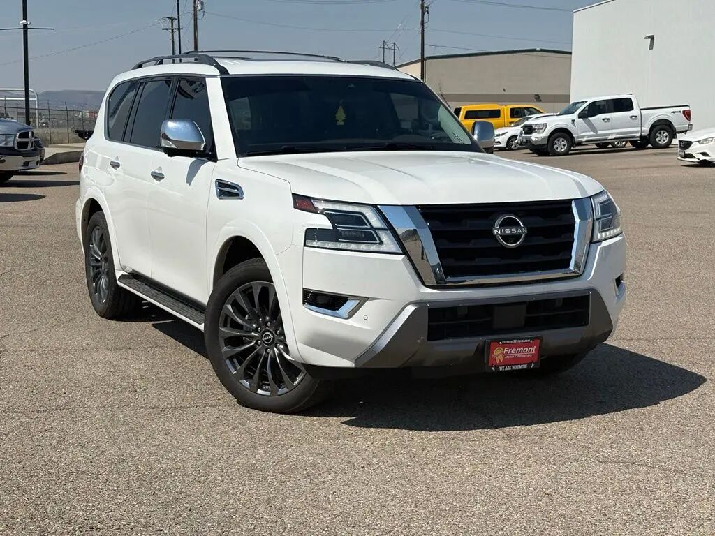 2023 Nissan Armada Platinum — photo 1 of 13