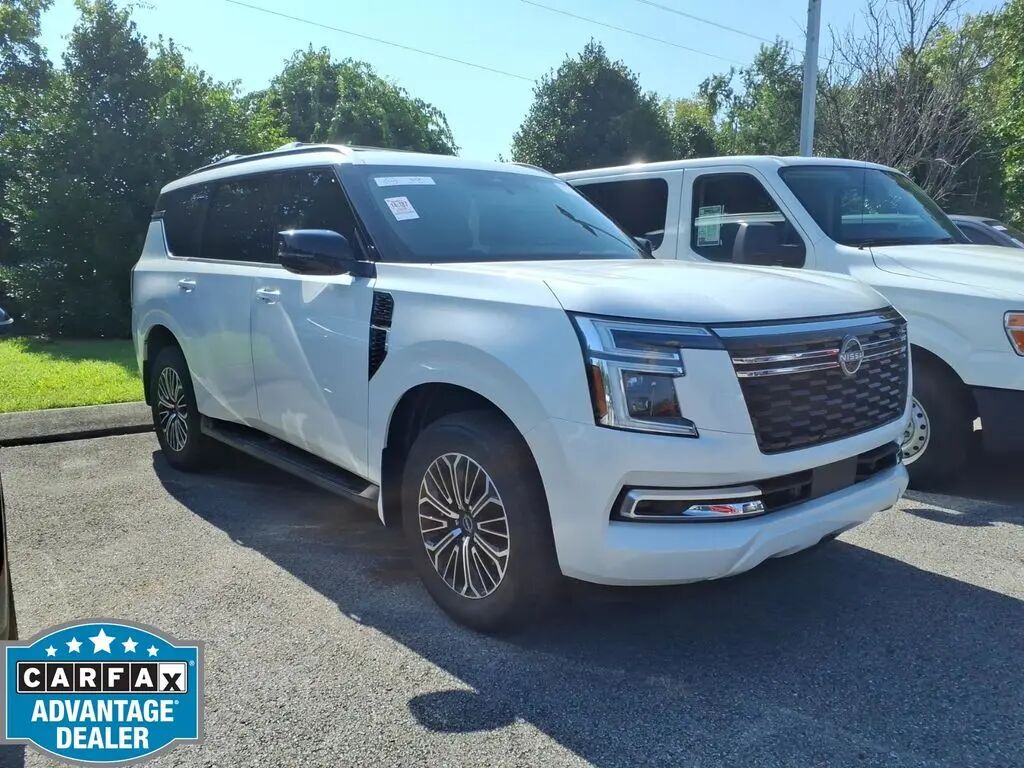 2025 Nissan Armada SL — photo 1 of 7