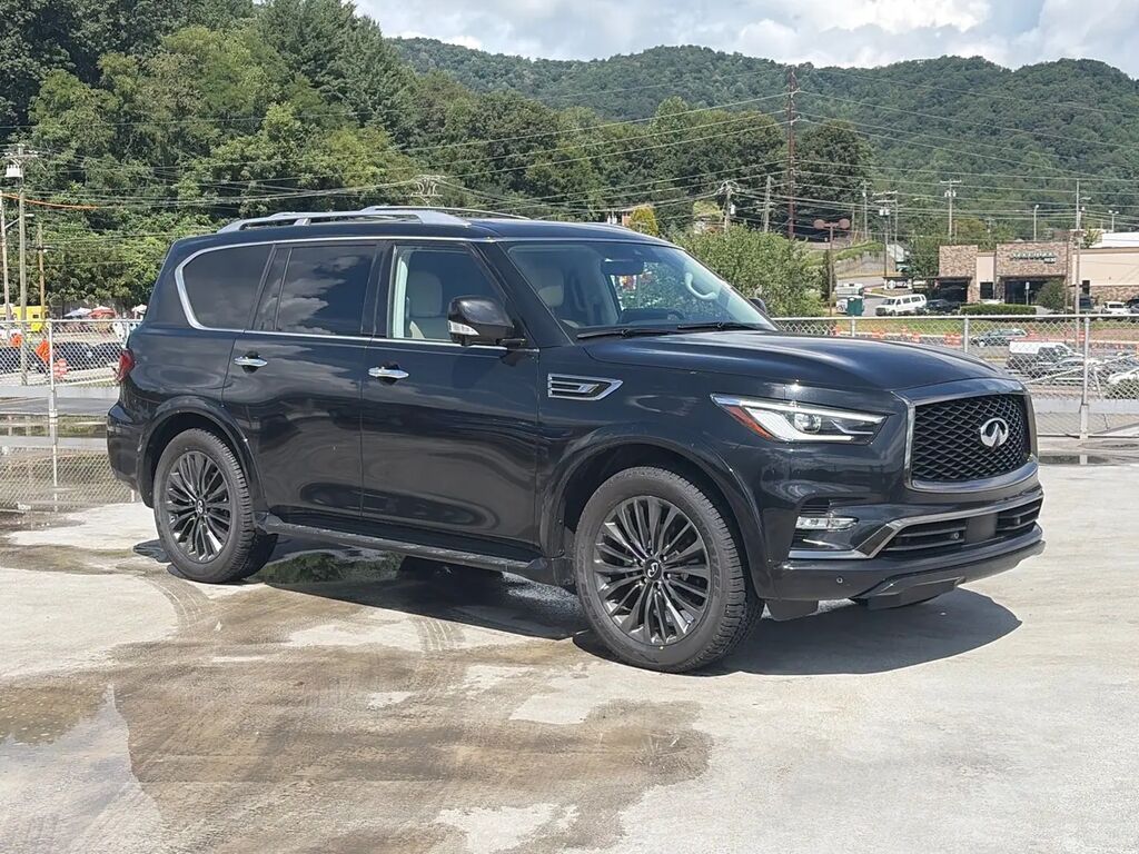 2024 INFINITI QX80 Premium Select — photo 1 of 13