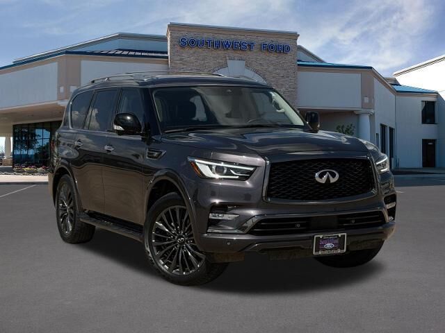 2023 INFINITI QX80 Premium Select
