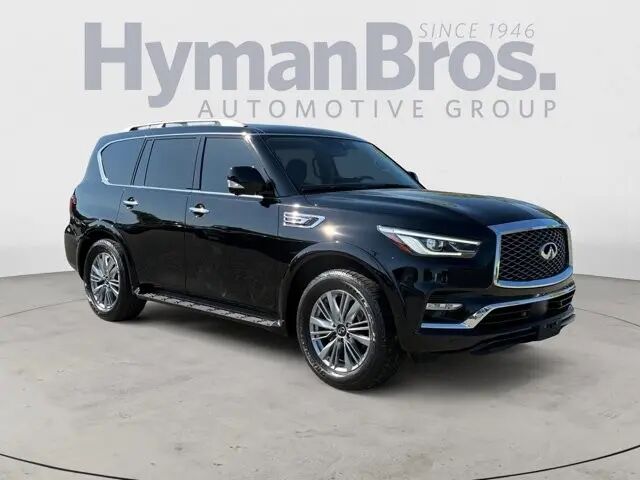 2022 INFINITI QX80 Luxe