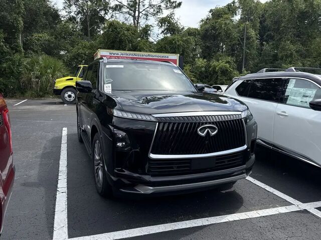2025 INFINITI QX80 Luxe