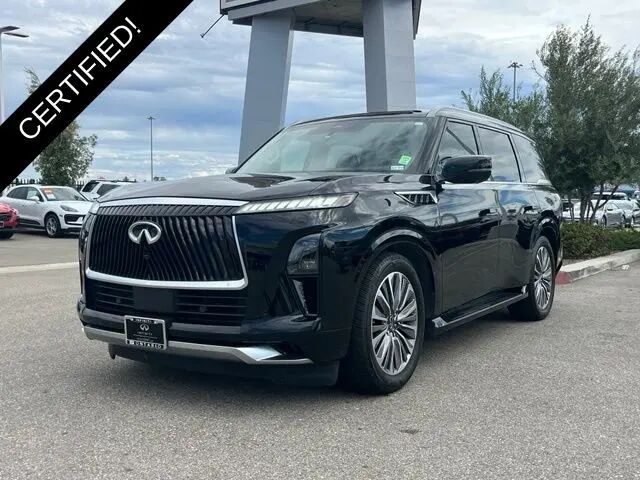 2025 INFINITI QX80 Luxe