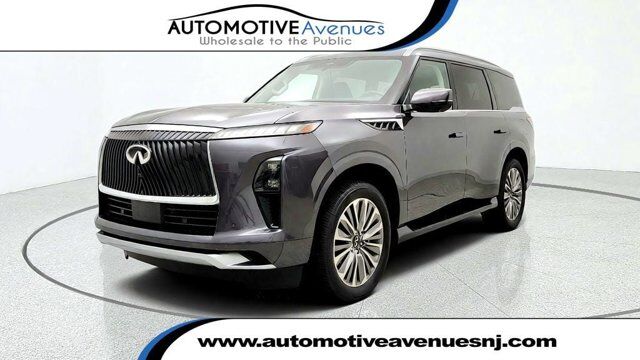 2025 INFINITI QX80 LUXE