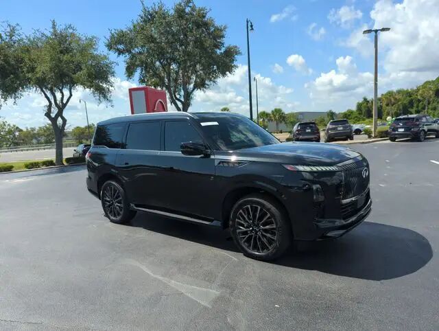 2025 INFINITI QX80 Autograph — photo 1 of 13