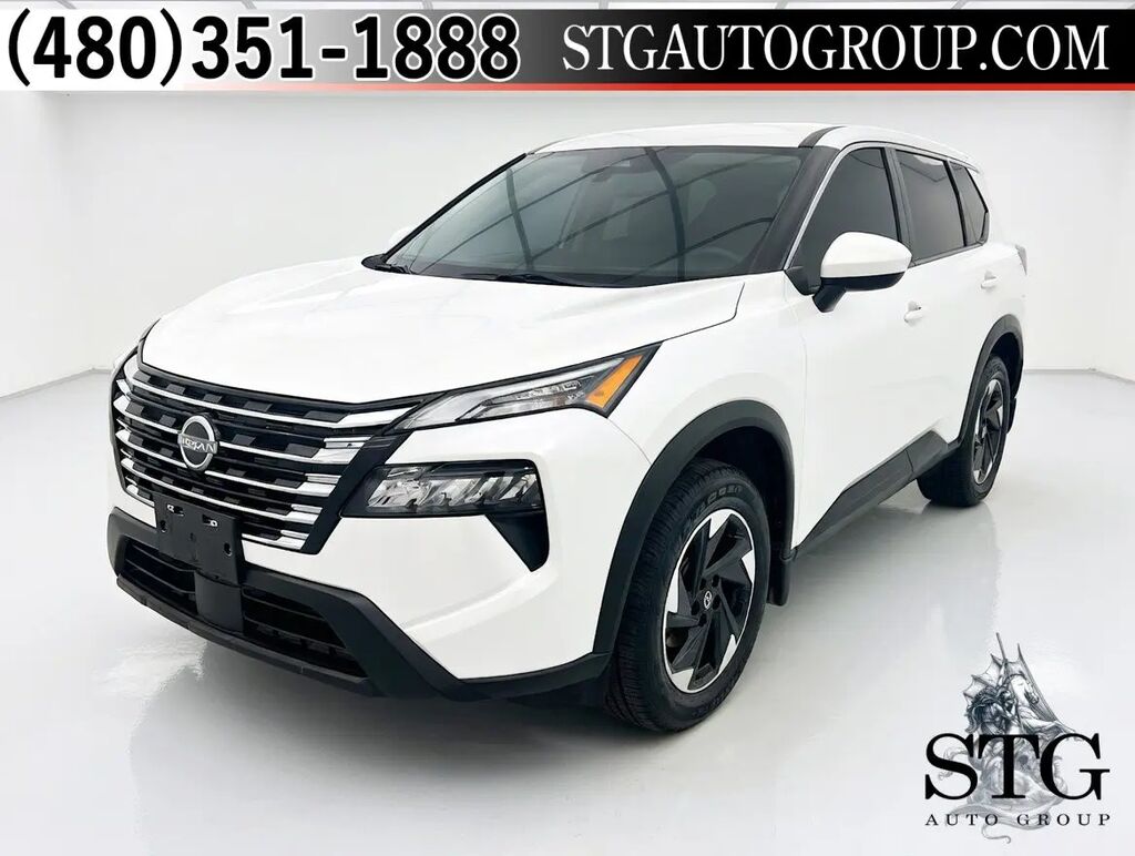 2024 Nissan Rogue SV — photo 1 of 13