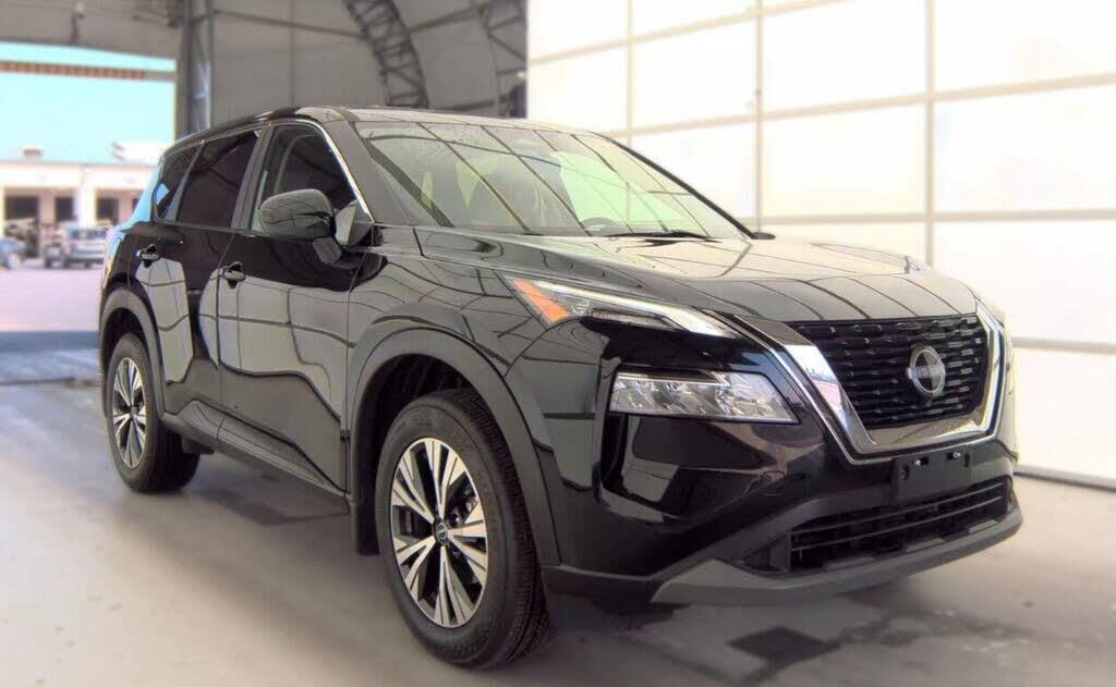 2023 Nissan Rogue SV — photo 1 of 1