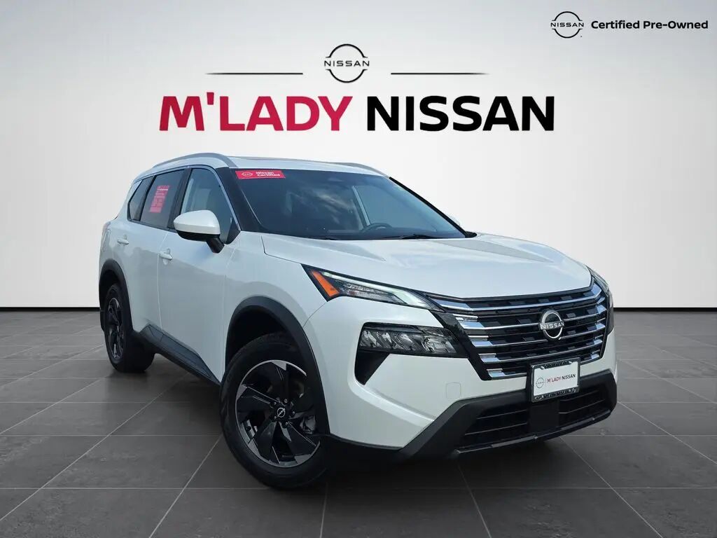2024 Nissan Rogue SV — photo 1 of 13