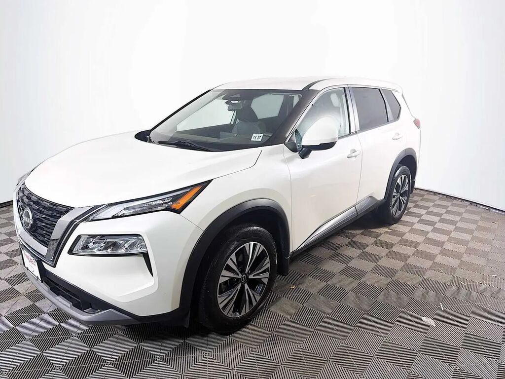 2023 Nissan Rogue SV — photo 1 of 13