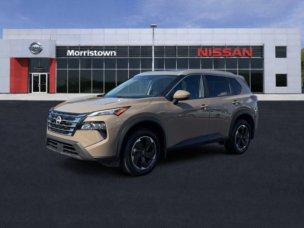 2025 Nissan Rogue SV — photo 1 of 13