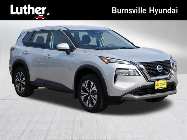 2023 Nissan Rogue SV — photo 1 of 13