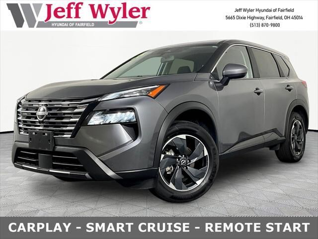 2025 Nissan Rogue SV — photo 1 of 4