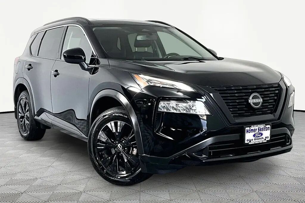 2023 Nissan Rogue SV — photo 1 of 13