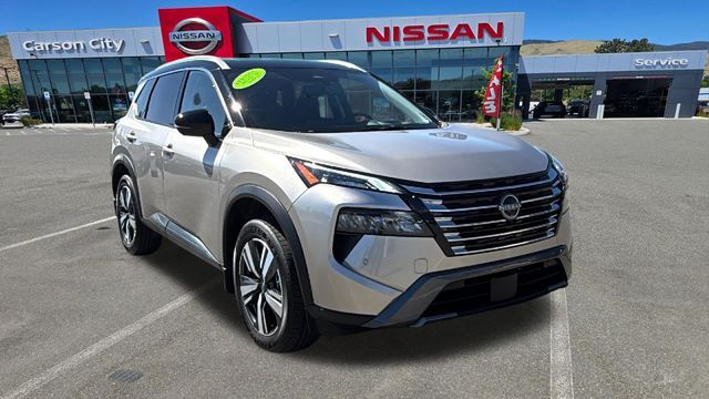 2025 Nissan Rogue SL