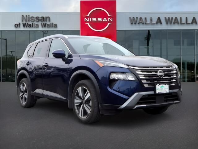 2025 Nissan Rogue SL — photo 1 of 13
